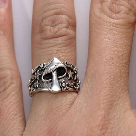 *Brynne* Mushroom Ring - Picture 3 of 3